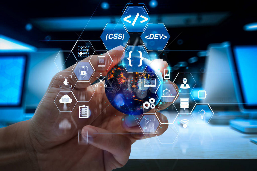 编码软件开发人员利用增强现实仪表板优化Scrum敏捷开发与版本控制